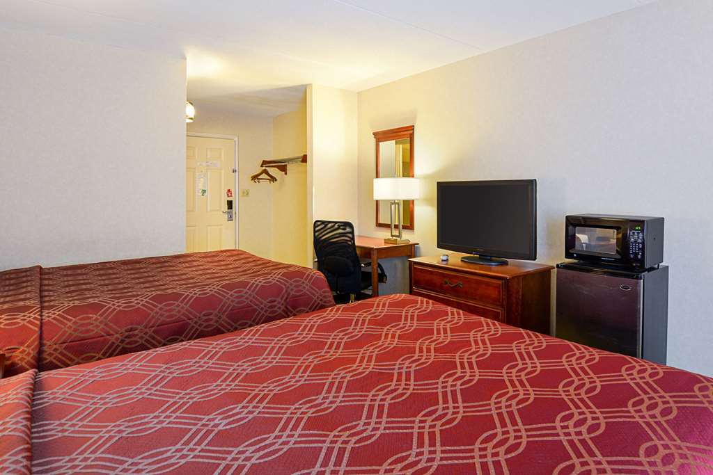 הארפרס פרי Quality Inn חדר תמונה